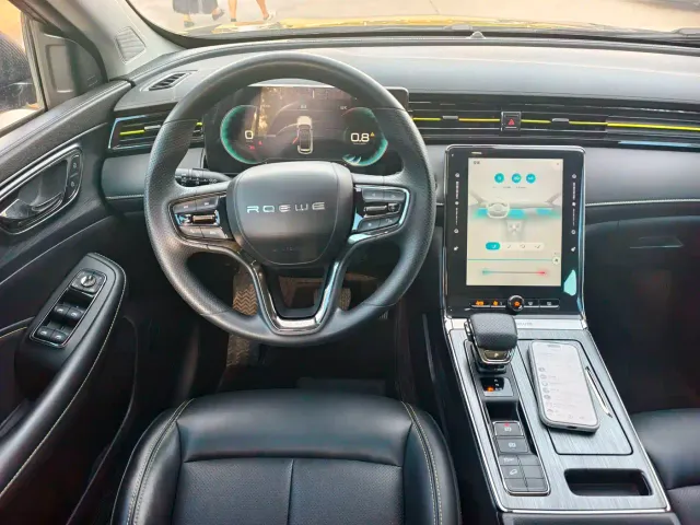Roewe RX5 — Фото автомобиля 12
