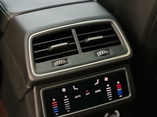 Audi A6L — Фото автомобиля 16