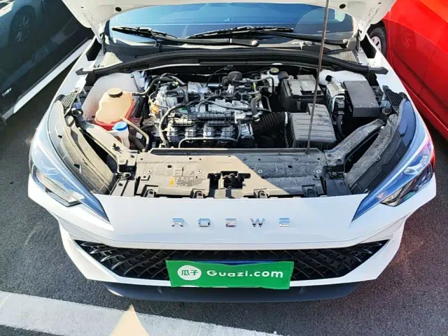 Roewe i5 — Фото автомобиля 19
