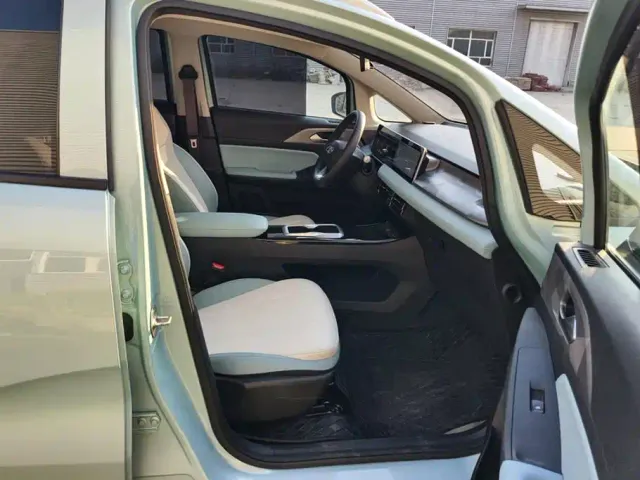 Geely Geometry E Firefly — Фото автомобиля 8
