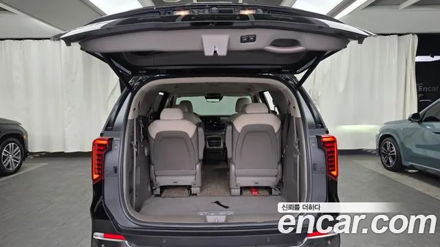 Kia Canival Новый Carnival 4 поколение Дизель 9 мест Signature — Фото автомобиля 20