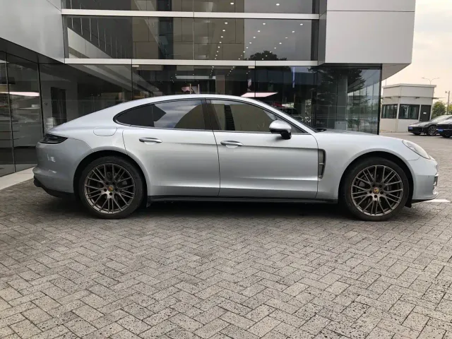 Porsche Panamera — Фото автомобиля 8