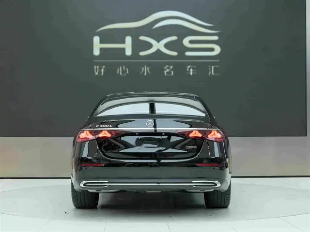 Mercedes-Benz E-Class — Фото автомобиля 5