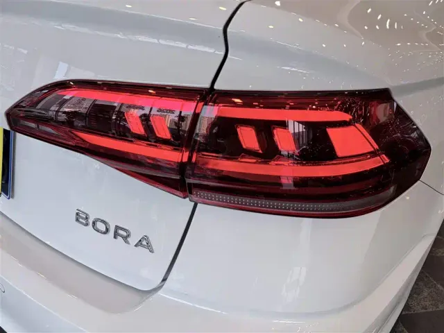 Volkswagen Bora — Фото автомобиля 15