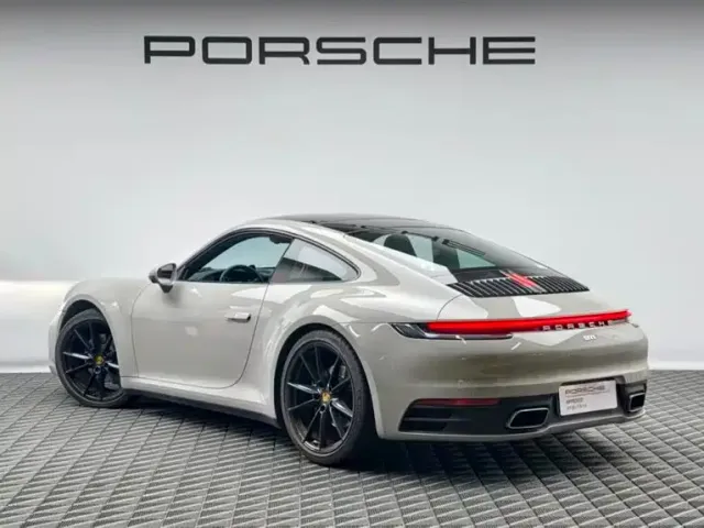 Porsche 911 — Фото автомобиля 5