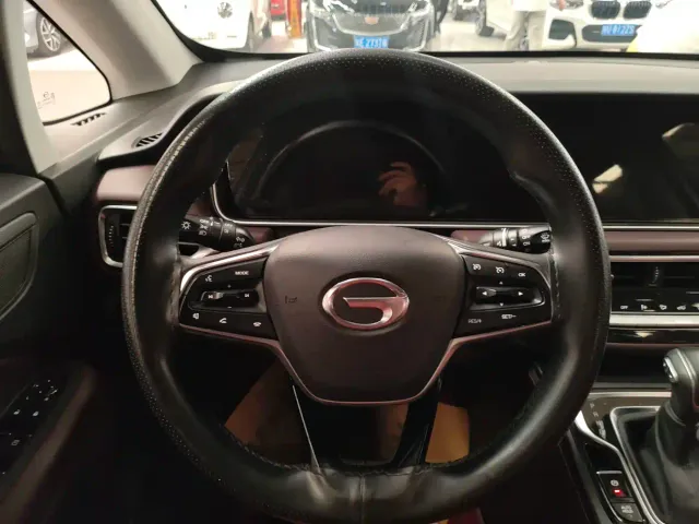 GAC Trumpchi M6 — Фото автомобиля 11
