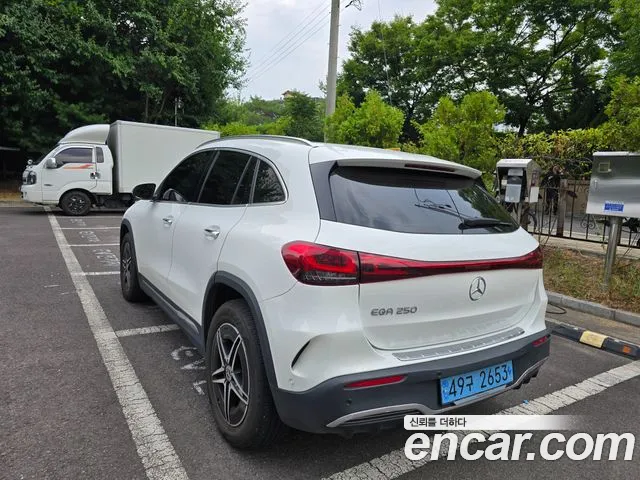 Mercedes-Benz EQA — Фото автомобиля 7