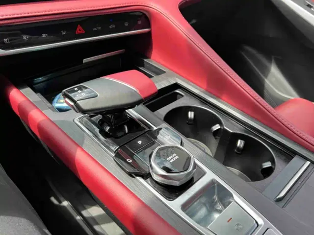 Changan CS75 Plus — Фото автомобиля 14