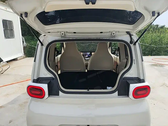 Wuling Hongguang Mini EV — Фото автомобиля 18