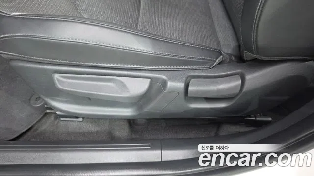 Kia Niro — Фото автомобиля 29