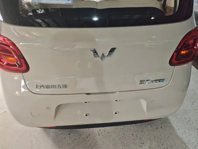 Wuling Hongguang Mini EV — Фото автомобиля 22