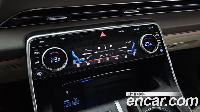 Genesis GV80 2.5T Бензин AWD — Фото автомобиля 17