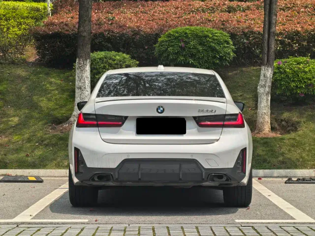 BMW 3 Series — Фото автомобиля 16