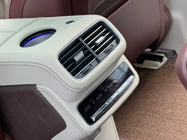 Mercedes-Benz Maybach GLS — Фото автомобиля 20