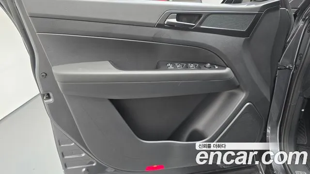 KG_Mobility_Ssangyong Musso Musso (Q300) Бензин 2.0 4WD — Фото автомобиля 24
