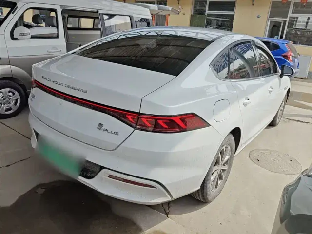 BYD Qin PLUS — Фото автомобиля 6