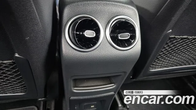 Mercedes-Benz GLB-Class — Фото автомобиля 18