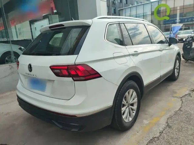 Volkswagen Tiguan L — Фото автомобиля 6