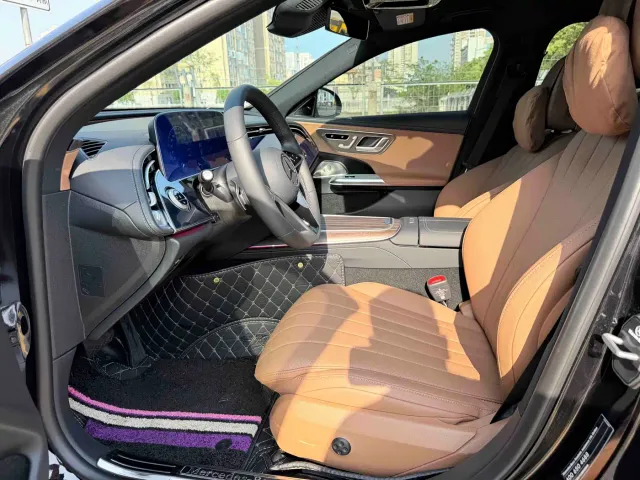 Mercedes-Benz E-Class — Фото автомобиля 5