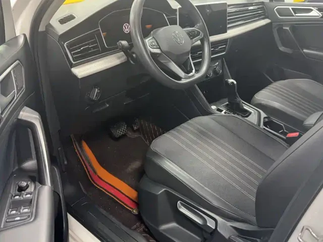 Volkswagen Tiguan L — Фото автомобиля 10