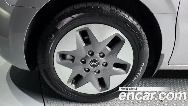 Hyundai Staria Staria L3.5 Tourer 9 мест — Фото автомобиля 5