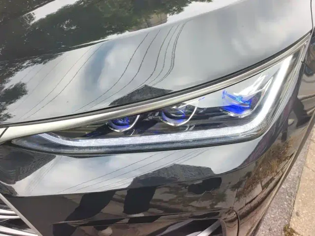 BYD Tang — Фото автомобиля 5