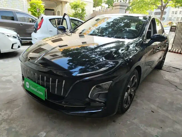 Фотография автомобиля — Hongqi E-QM5