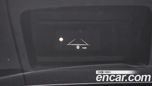 Genesis GV70 2.5T Бензин AWD — Фото автомобиля 2