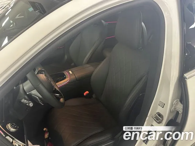 Mercedes-Benz E-Class W214 — Фото автомобиля 14