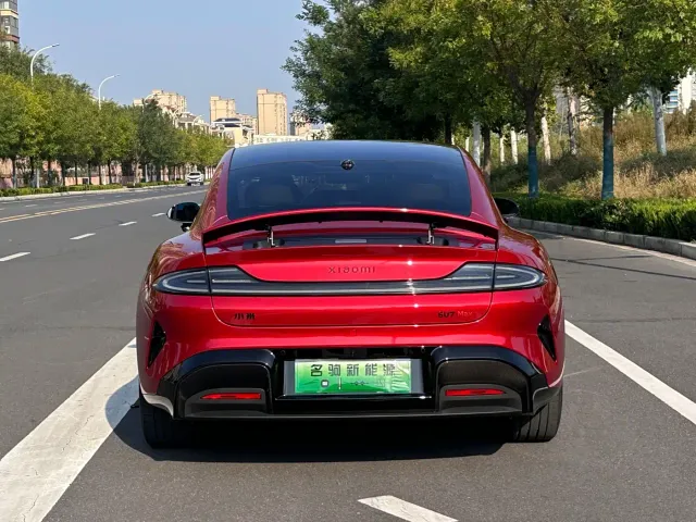Xiaomi SU7 — Фото автомобиля 8