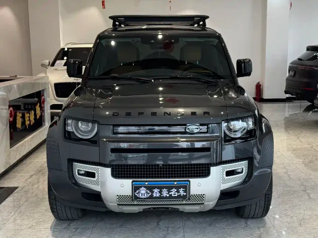 Land Rover Defender — Фото автомобиля 2