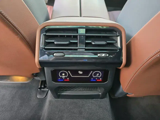 BMW 5 Series — Фото автомобиля 14