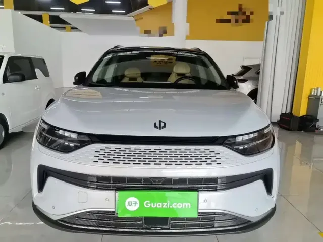 Leapmotor C11 — Фото автомобиля 2