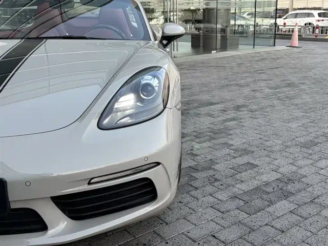 Porsche 718 — Фото автомобиля 8