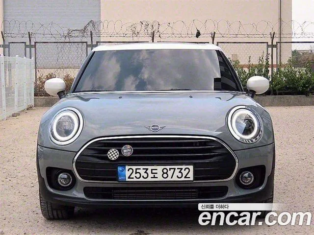 MINI Clubman — Фото автомобиля 3