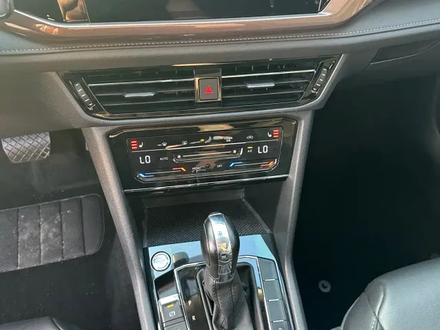 Volkswagen Tharu — Фото автомобиля 15