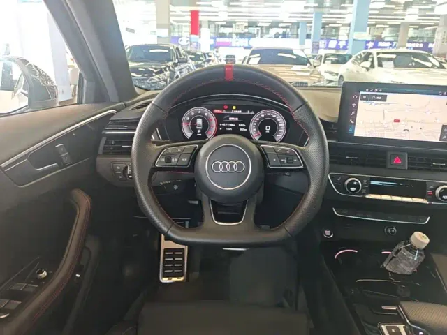 Audi A4L — Фото автомобиля 10