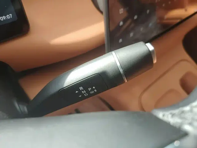 Leapmotor C10 — Фото автомобиля 13