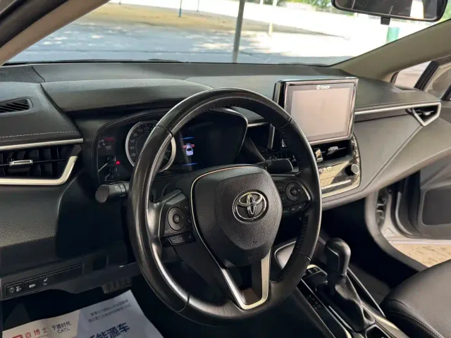 Toyota Corolla — Фото автомобиля 10