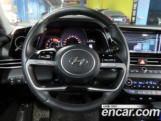 Hyundai Avante CN7 — Фото автомобиля 8