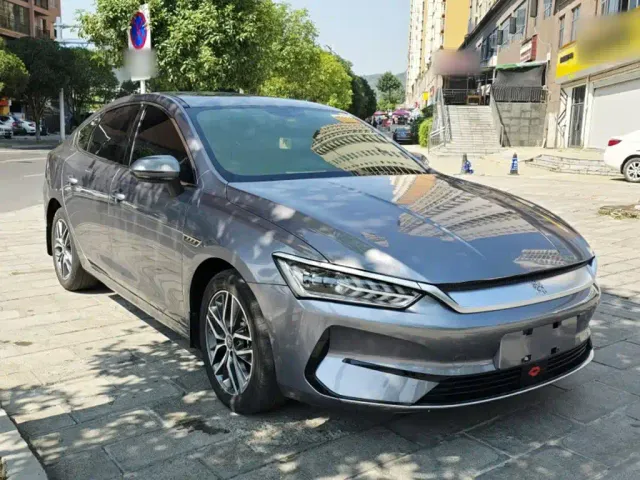 BYD Qin PLUS — Фото автомобиля 14