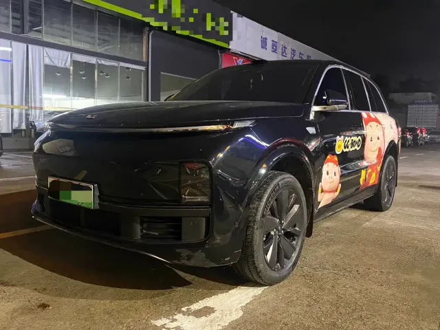 Фотография автомобиля — Li Auto L8