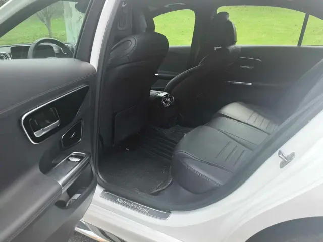Mercedes-Benz C-Class — Фото автомобиля 5