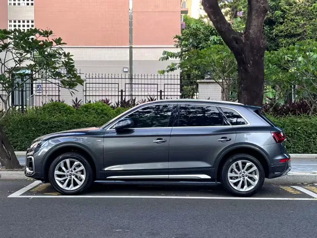 Audi Q5L — Фото автомобиля 17