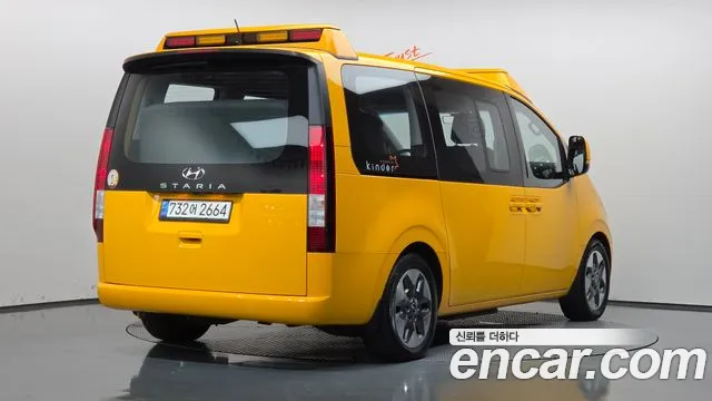 Hyundai Staria — Фото автомобиля 2
