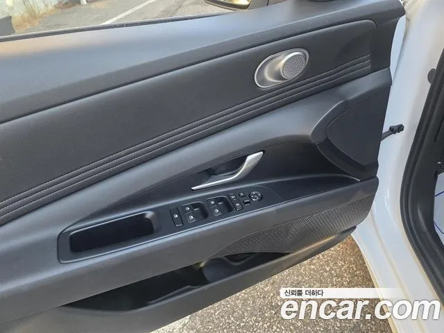 Hyundai Avante CN7 — Фото автомобиля 17