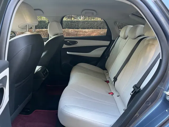 BYD Seal 05 DM-i — Фото автомобиля 9