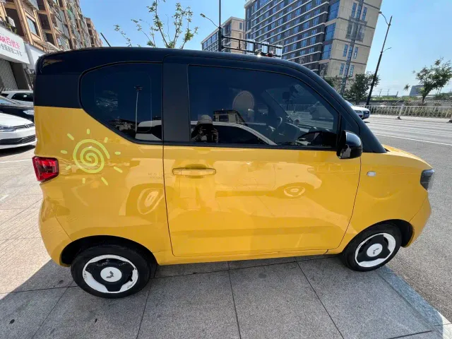 Wuling Hongguang Mini EV — Фото автомобиля 3