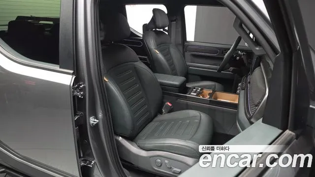 Kia Tasman Tasman 2.5T Бензин 4WD — Фото автомобиля 21
