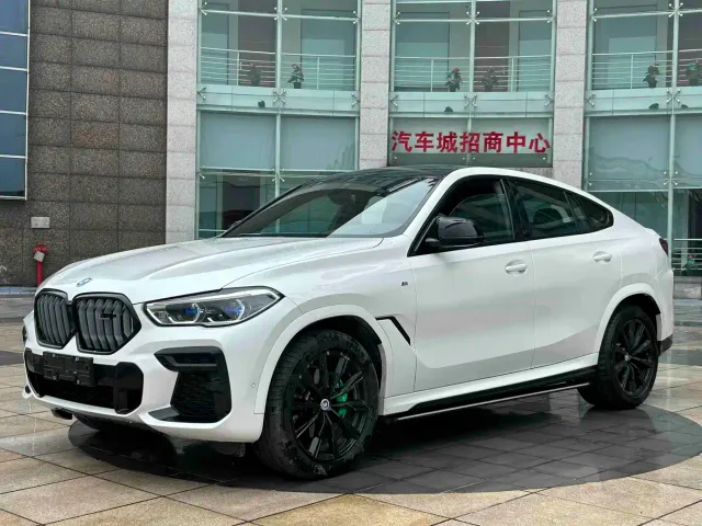BMW X6 — Фото автомобиля 2
